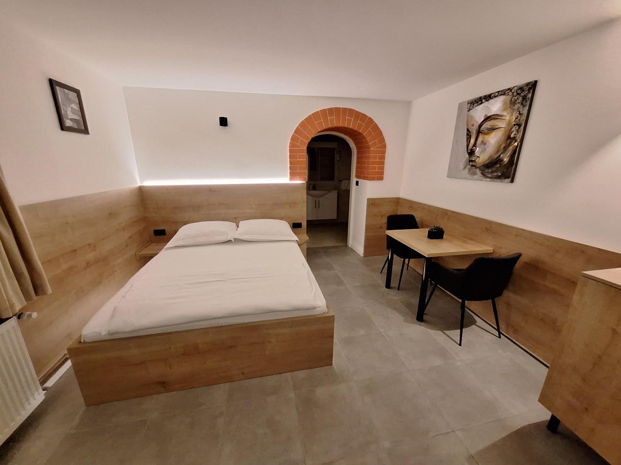 Prenocisca Kralj Apartman Komenda Kültér fotó