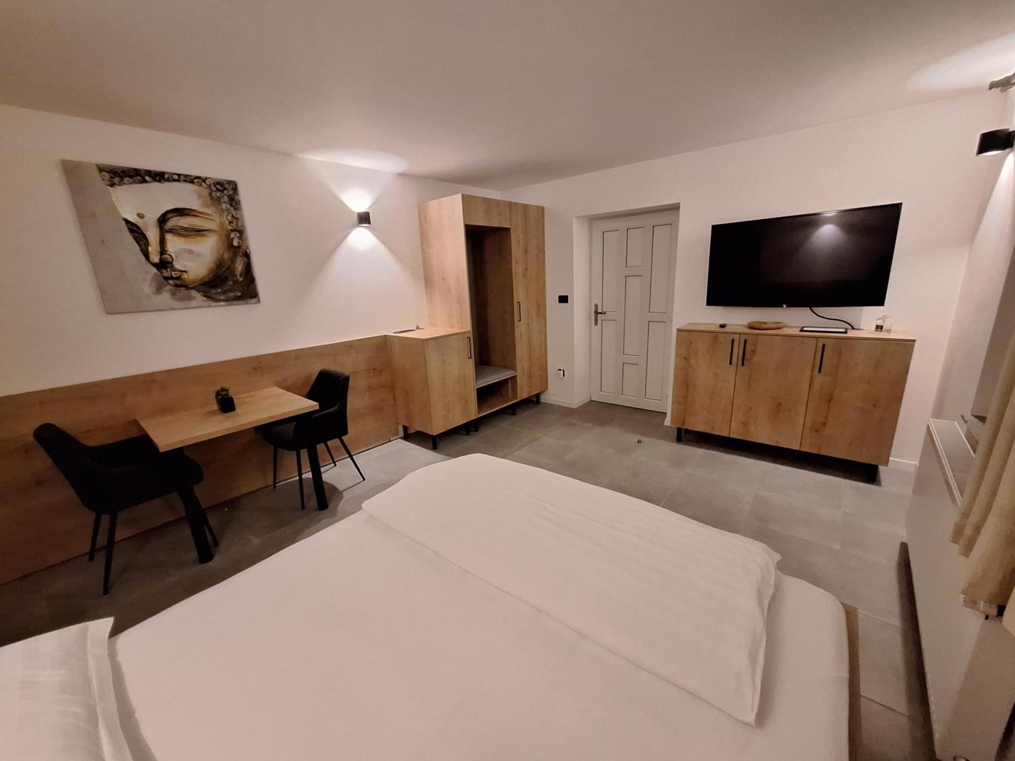 Prenocisca Kralj Apartman Komenda Kültér fotó